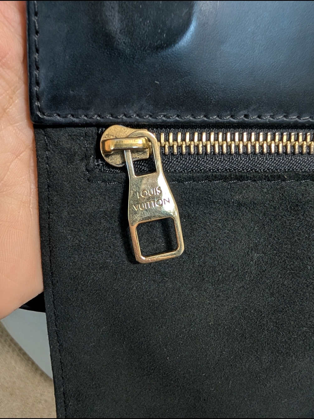 Louis Vuitton Monogram Phenix - Picture 7 of 16